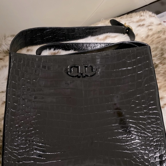 ❤️Ferragamo authentic ❤️ - Picture 5 of 11